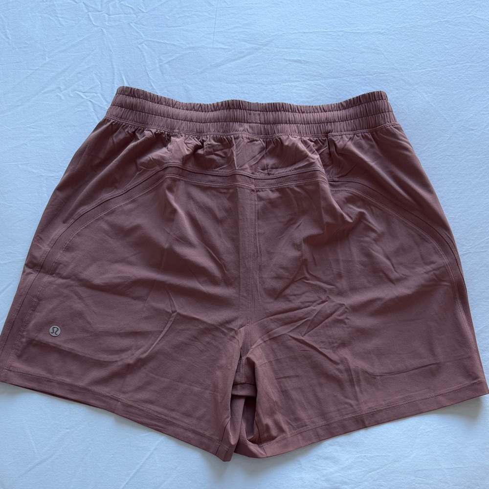 lululemon athletica Men’s pacebreaker LL - medium
